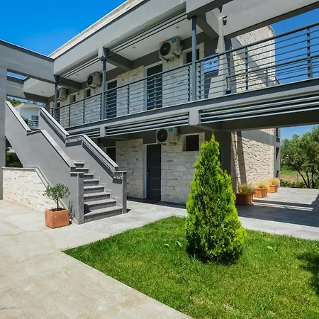 Newstory Hotel apartamentowy