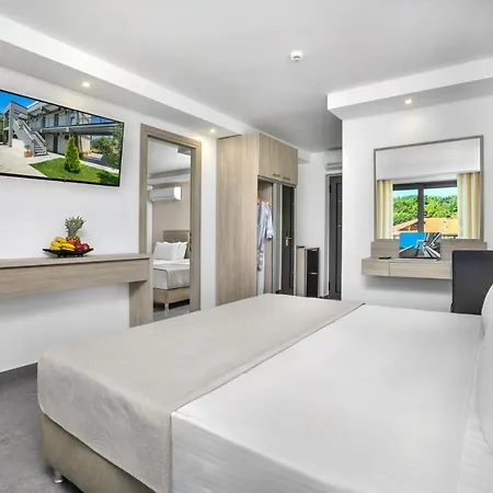 Ξενοδοχείο με διαμερίσματα Newstory 4*